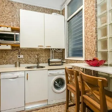Cozy Villarroel