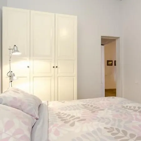 Cozy Villarroel *